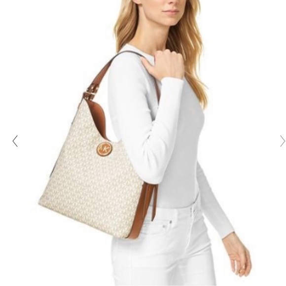 Michael Kors Bowery handbag - Picture 2 of 4